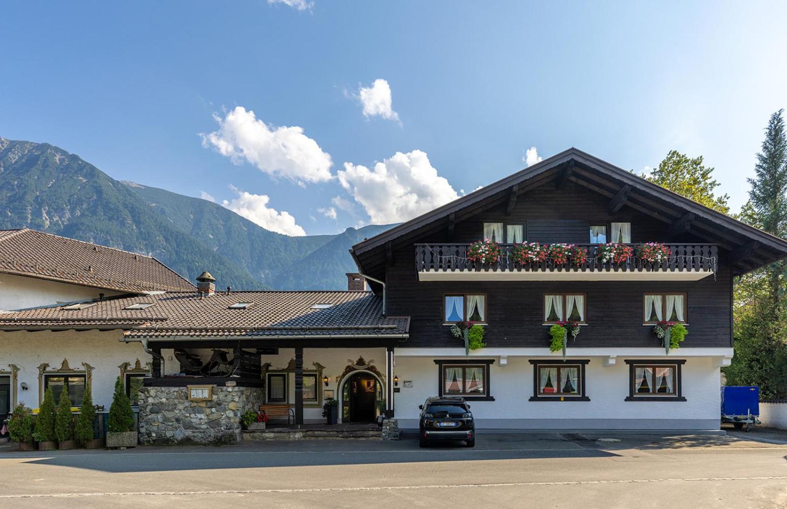 Hotel Alpenhof Oberau  Buitenkant foto