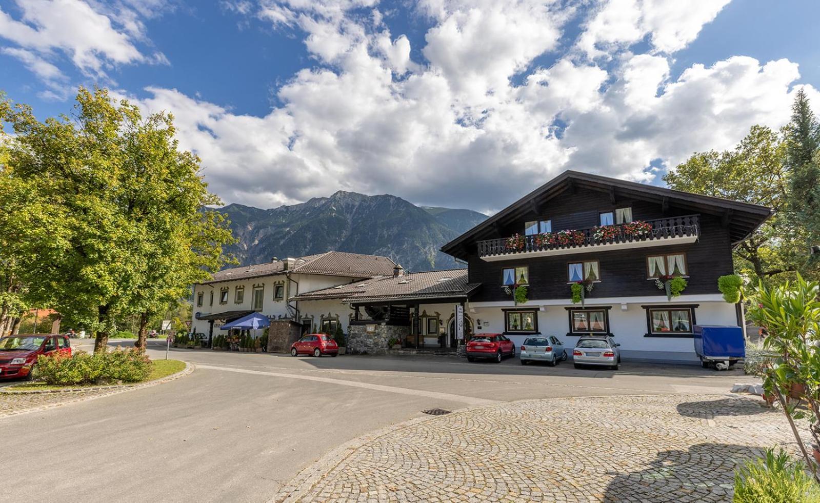 Hotel Alpenhof Oberau  Buitenkant foto