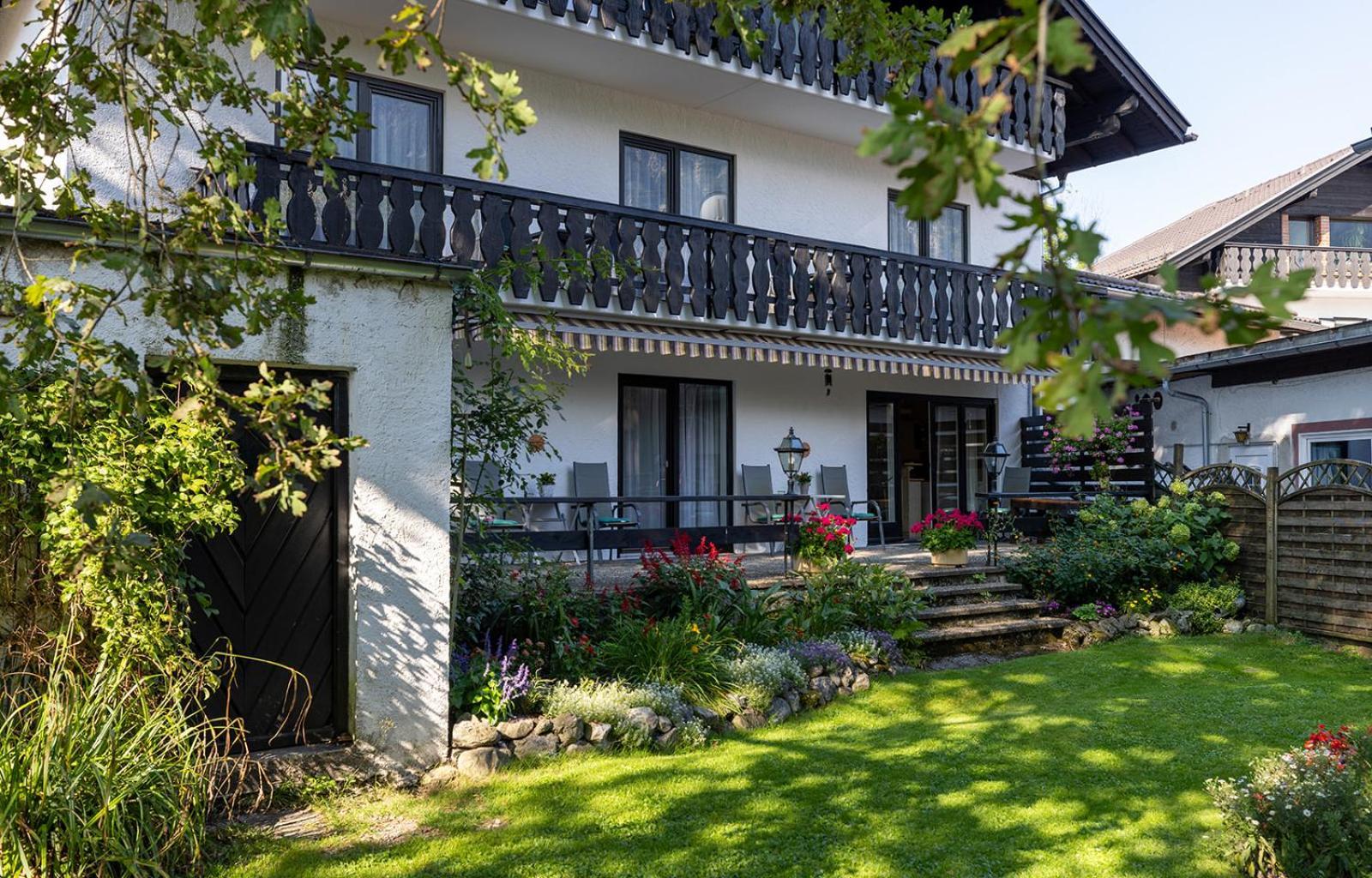 Hotel Alpenhof Oberau  Buitenkant foto