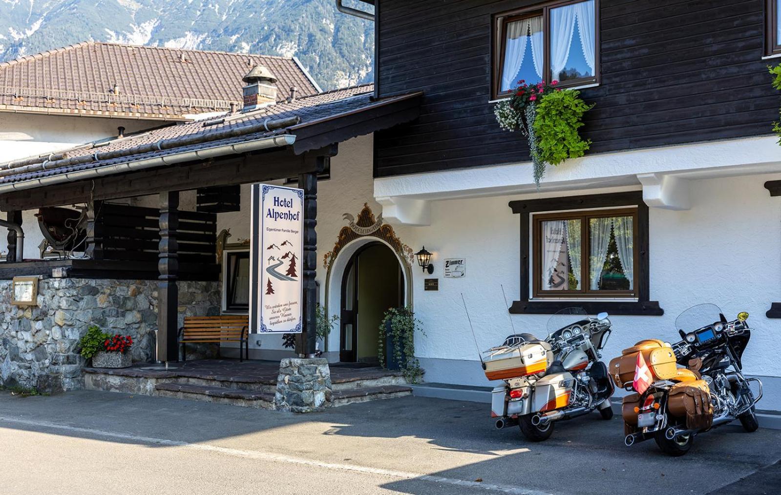 Hotel Alpenhof Oberau  Buitenkant foto