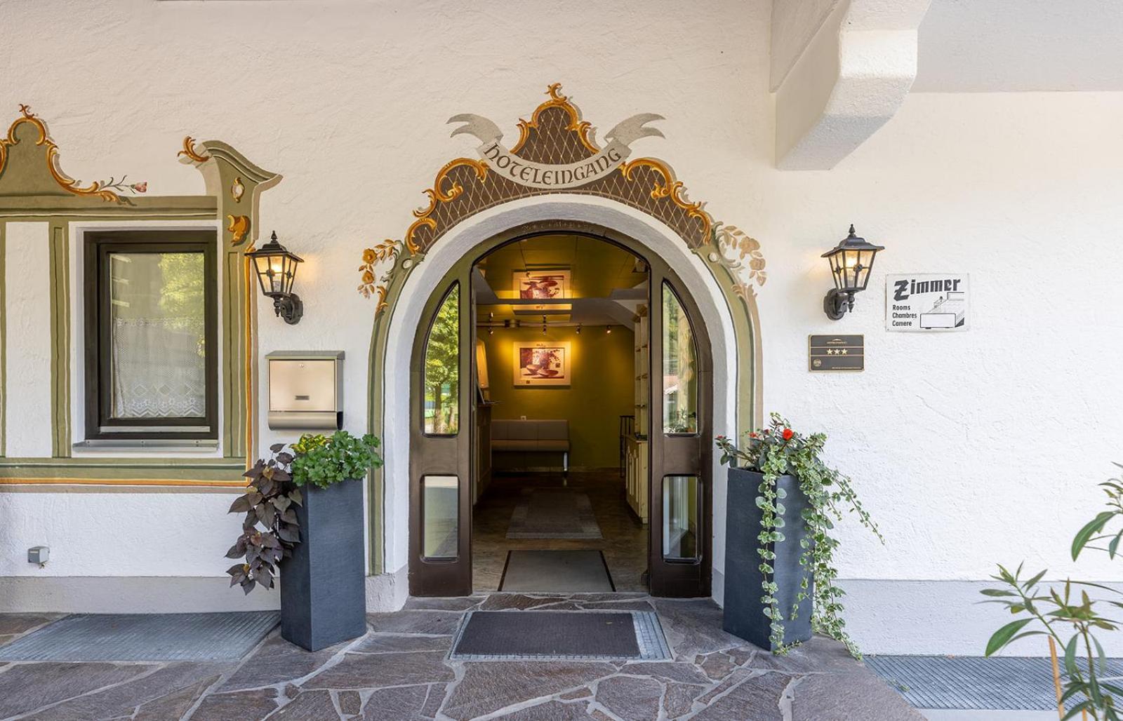 Hotel Alpenhof Oberau  Buitenkant foto