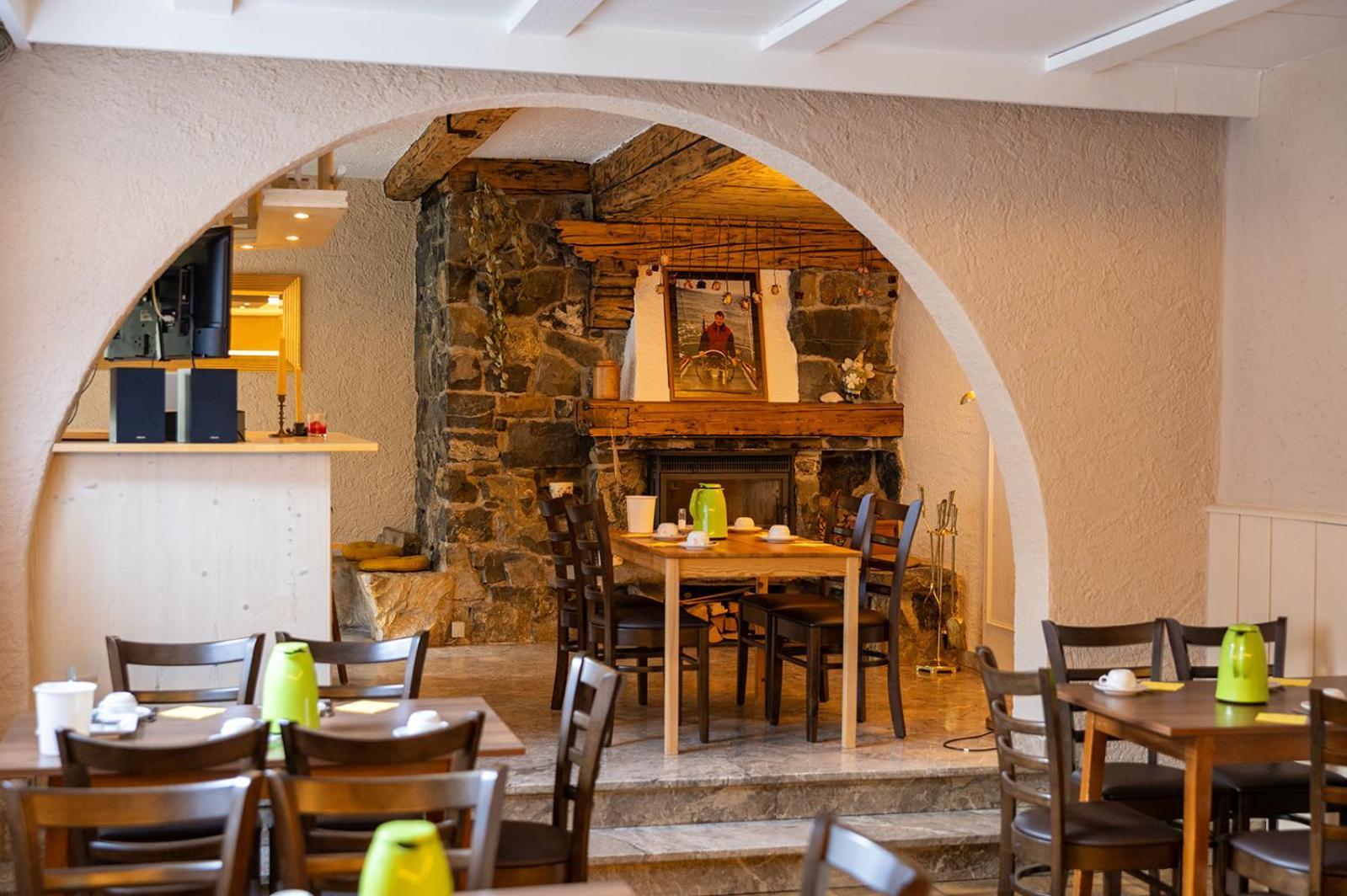 Hotel Alpenhof Oberau  Buitenkant foto