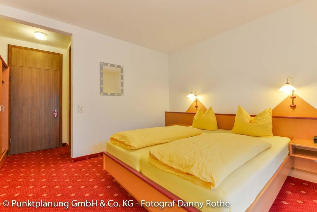 Hotel Alpenhof Oberau  Buitenkant foto